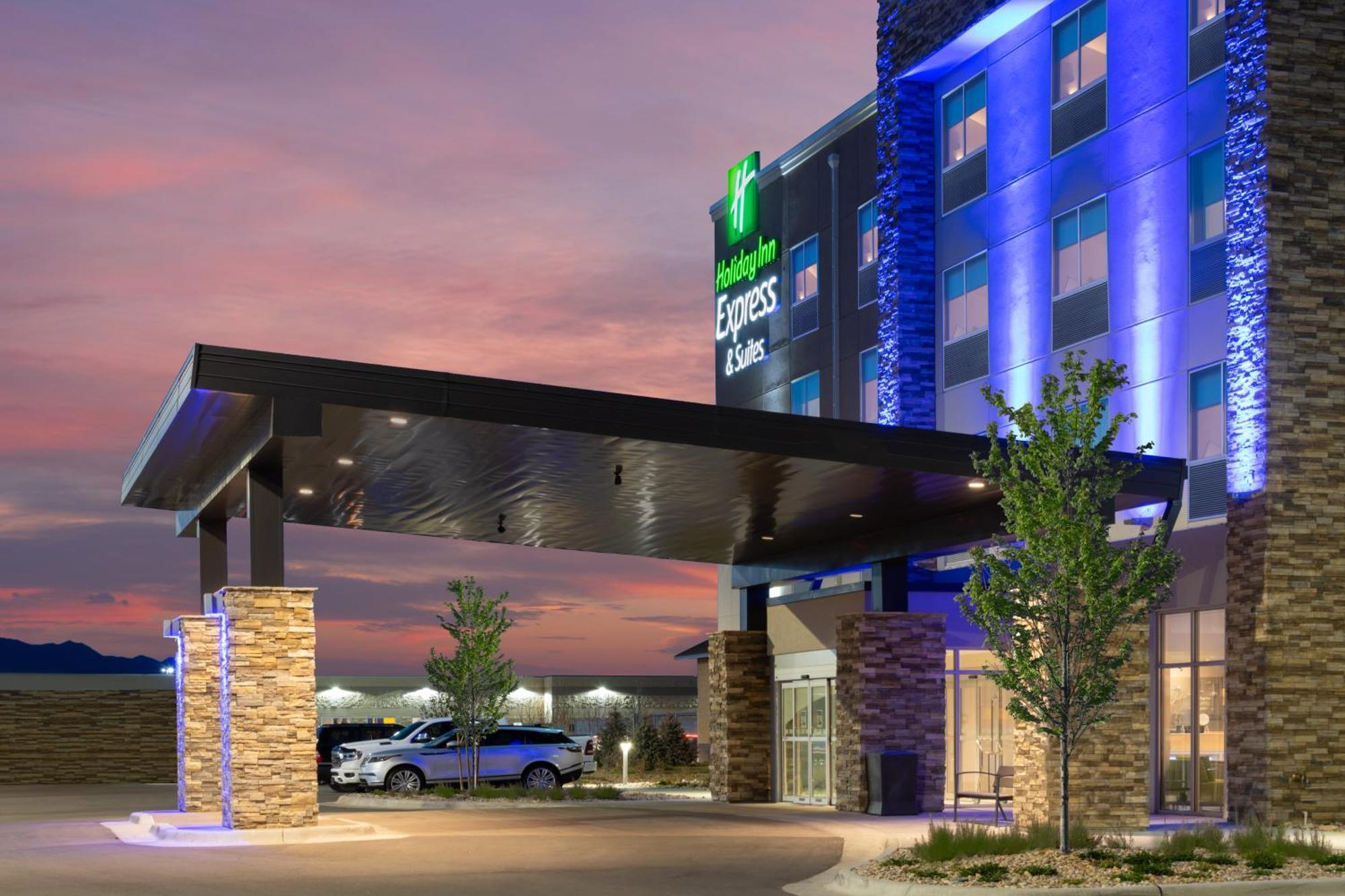 Holiday Inn Express & Suites - Colorado Springs South I-25 By Ihg Exterior foto