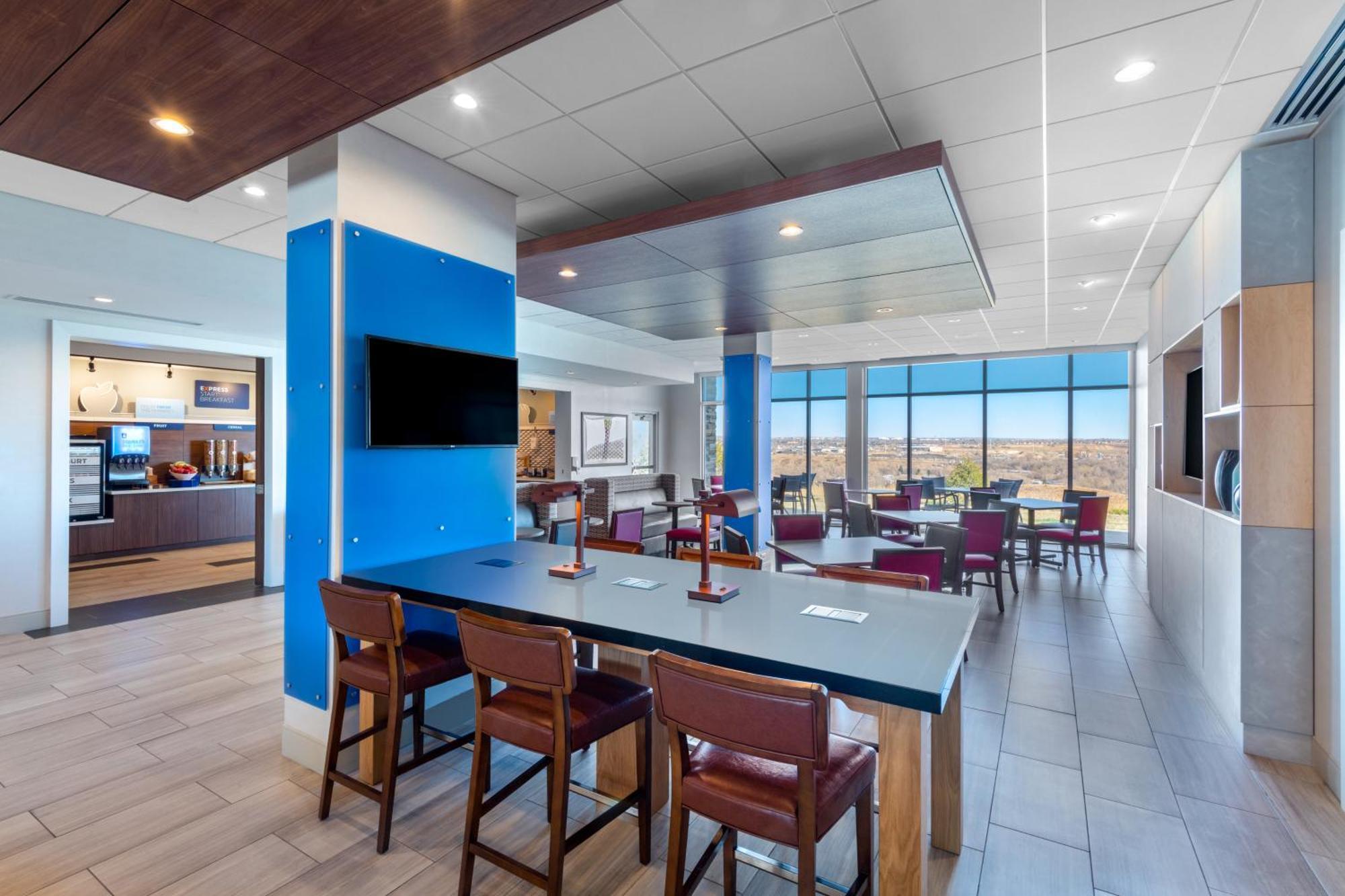 Holiday Inn Express & Suites - Colorado Springs South I-25 By Ihg Exterior foto